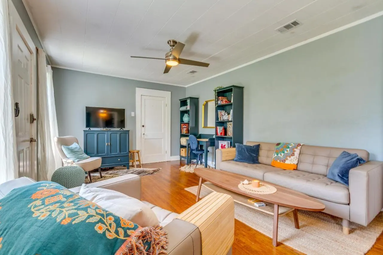 Holiday home Downtown Pensacola Vacation Rental With Deck And Grill