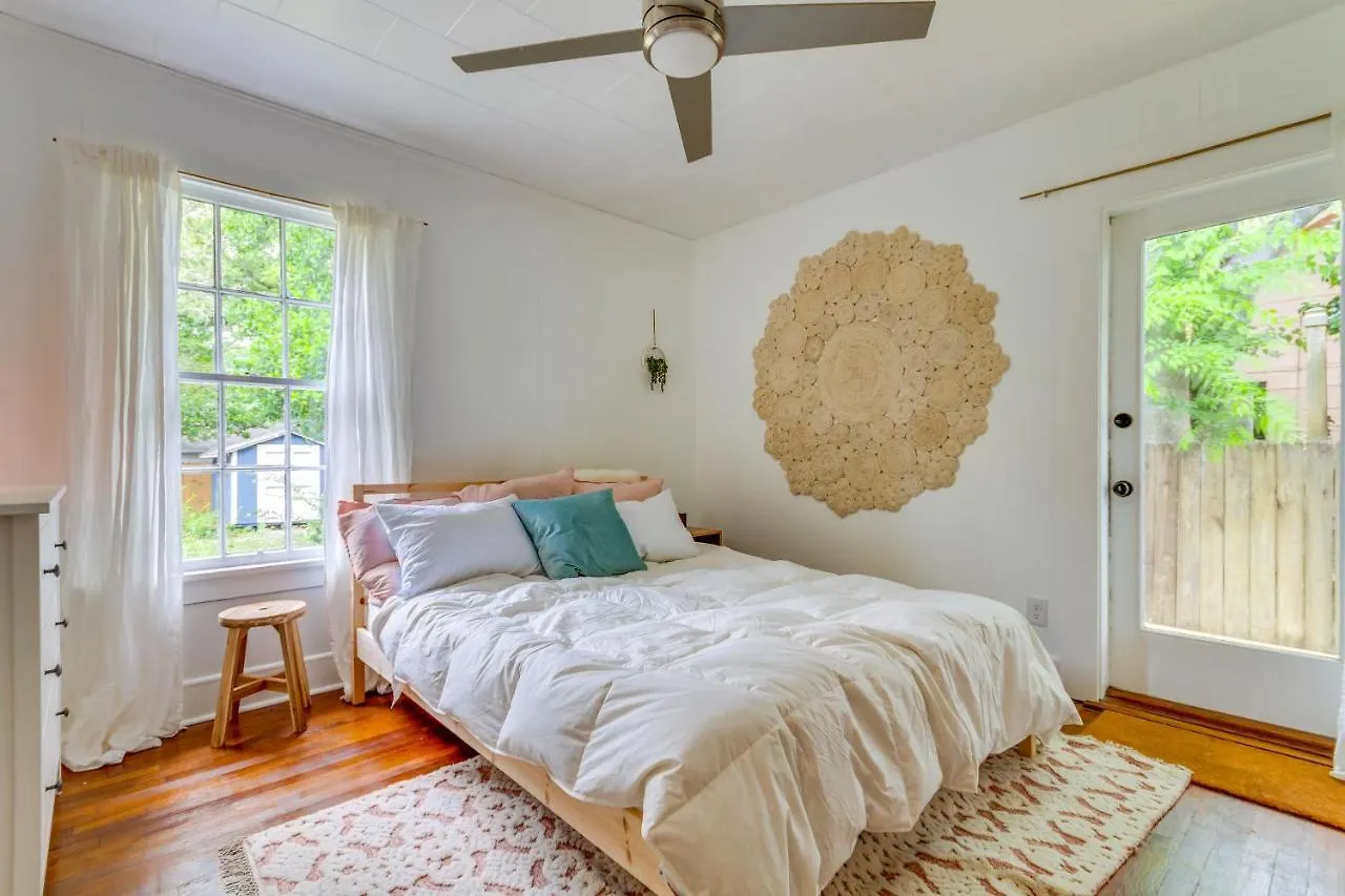 Holiday home Downtown Pensacola Vacation Rental With Deck And Grill